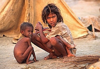 Children in India, from www.colorado.edu